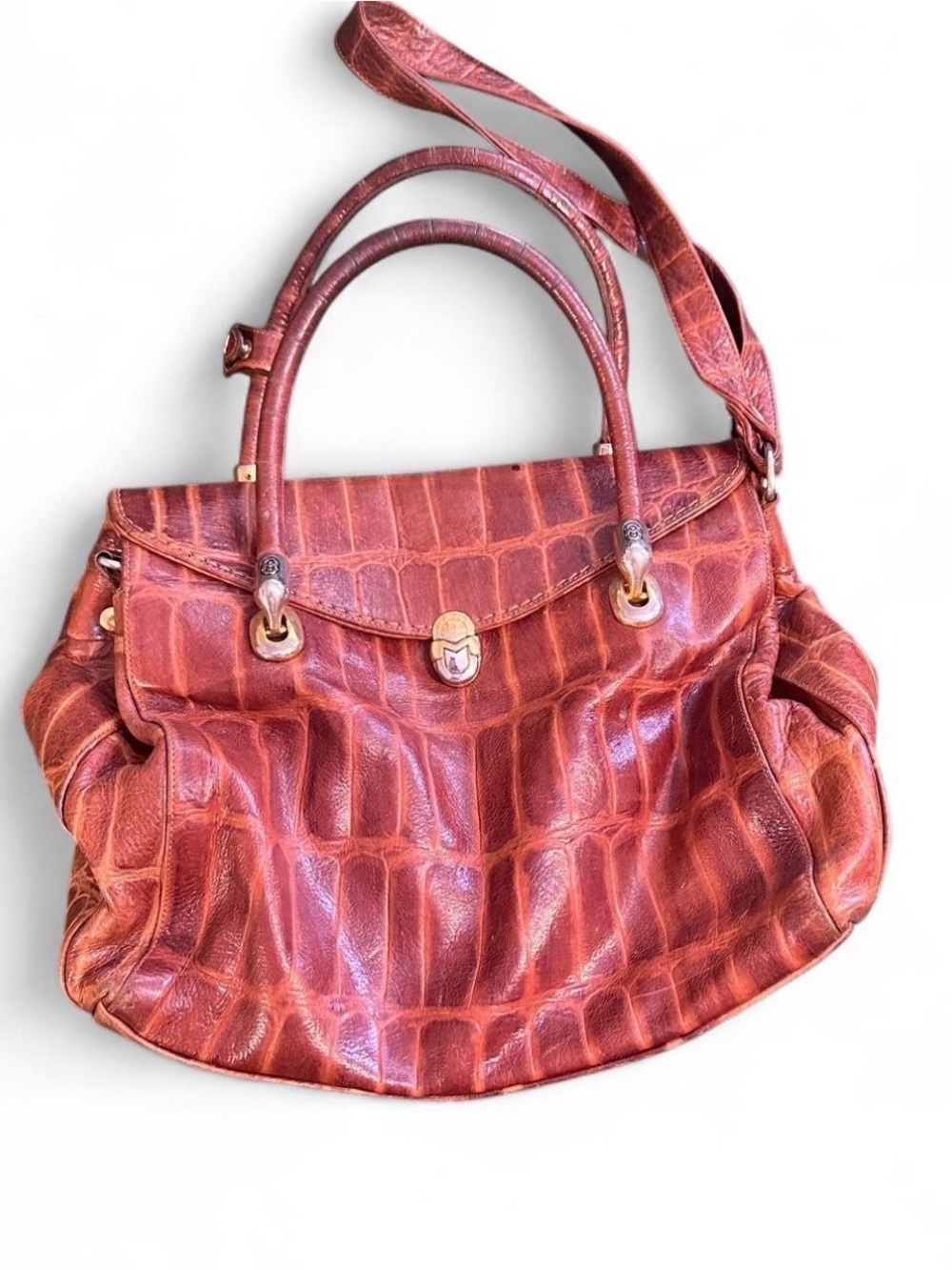 Stylish Red Croc-Embossed Women’s Shoulder Bag